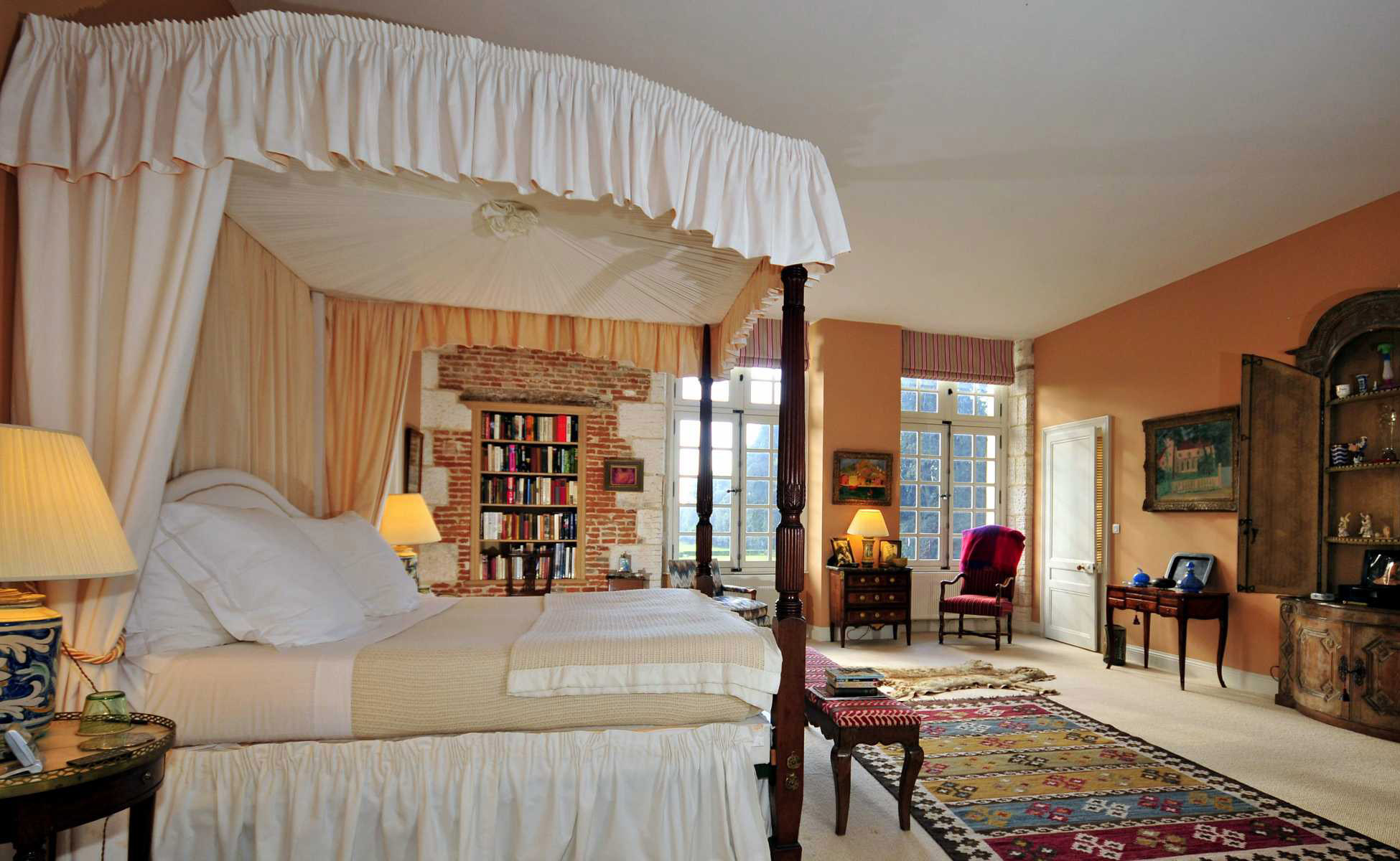 Lovelydays luxury service apartment rental - Saint-Maclou - Chateau Edouard - Lovelysuite - 5 bedrooms - 5 bathrooms - King bed - c584d7601824 - Lovelydays