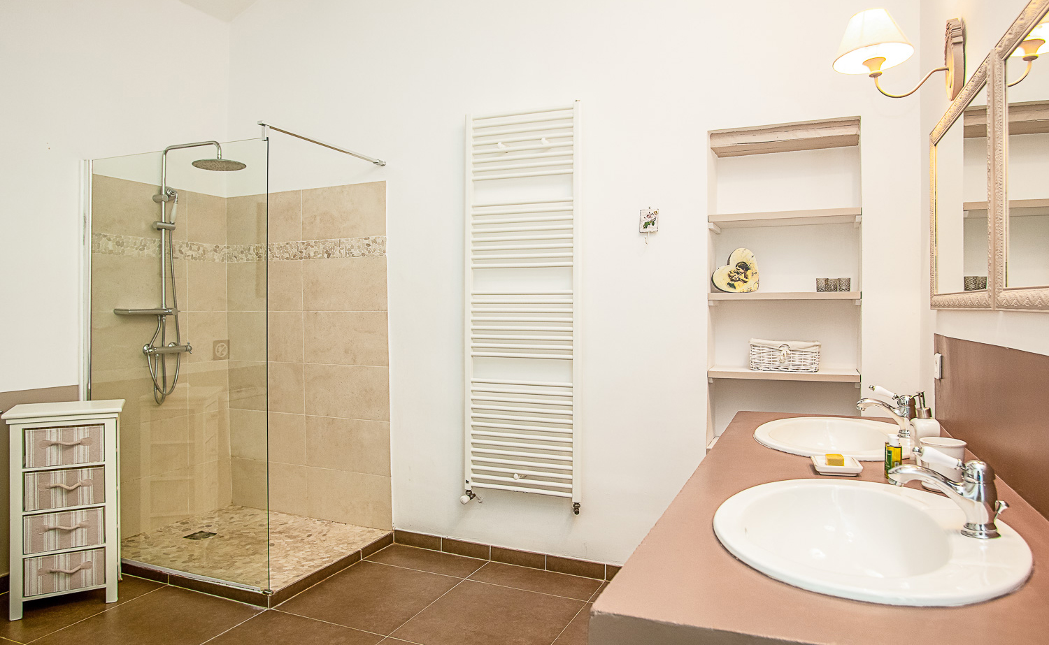 Lovelydays luxury service apartment rental - St Rémy de Provence and surroundings - Mas Ameu - Partner - 6 bedrooms - 6 bathrooms - Lovely shower - 3a8f8be404bd - Lovelydays