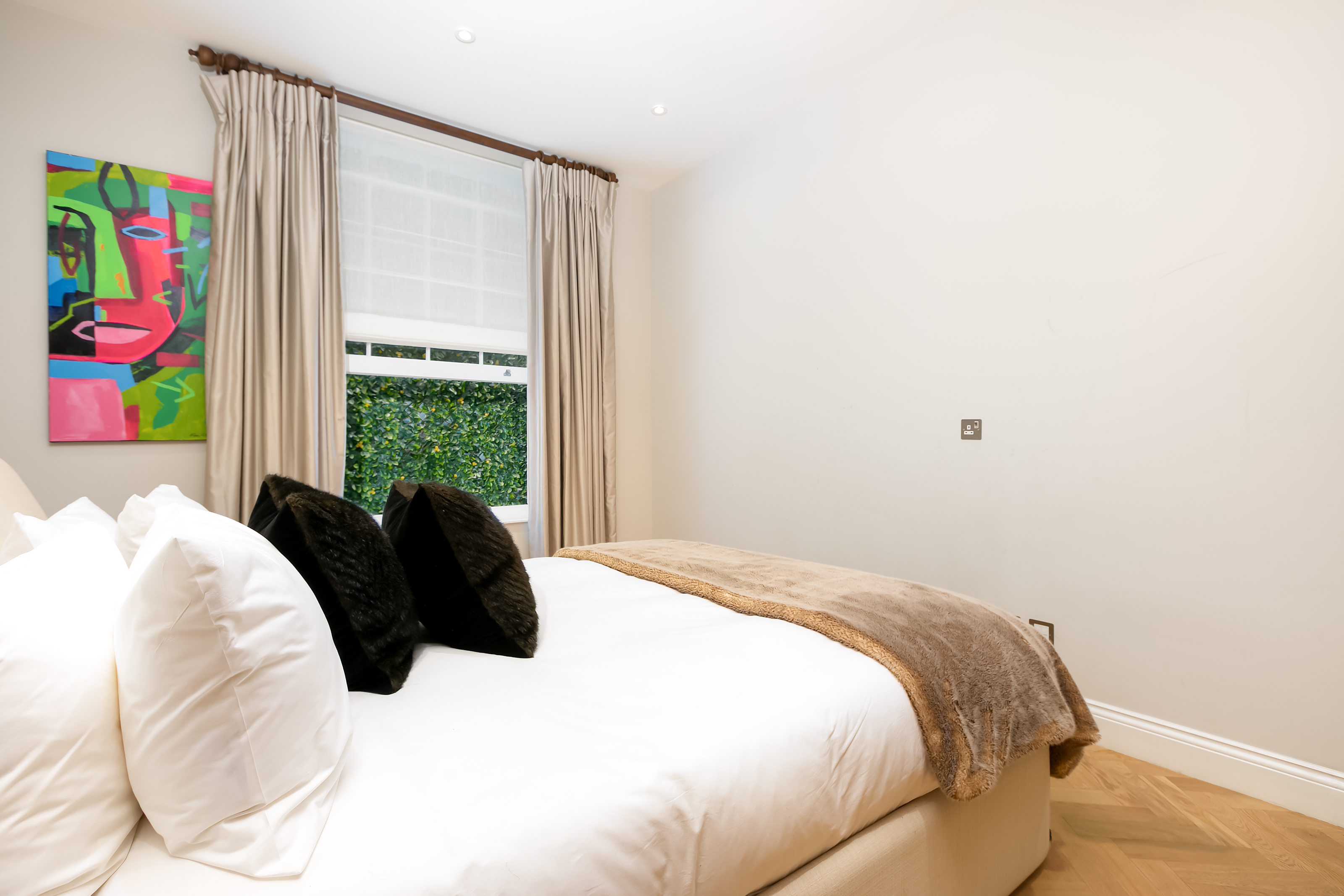 Lovelydays luxury service apartment rental - London - Belgravia - Eccleston House - Owner - 4 bedrooms - 4 bathrooms - Double bed - 579891faf29d - Lovelydays