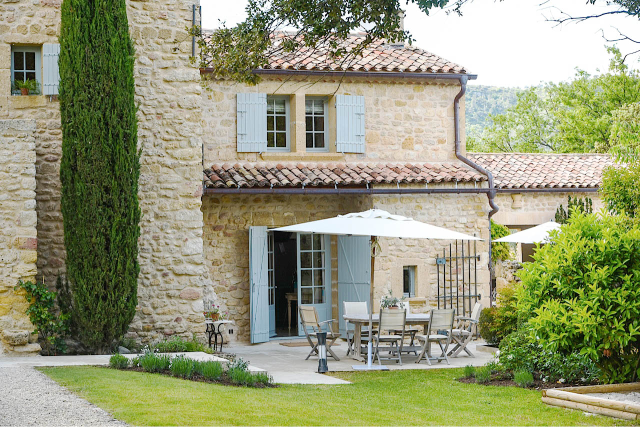 Lovelydays luxury service apartment rental - Aix en Provence and surroundings - La Chamade - Owner - 9 bedrooms - 7 bathrooms - Hallway - 3a35a6274dbd - Lovelydays