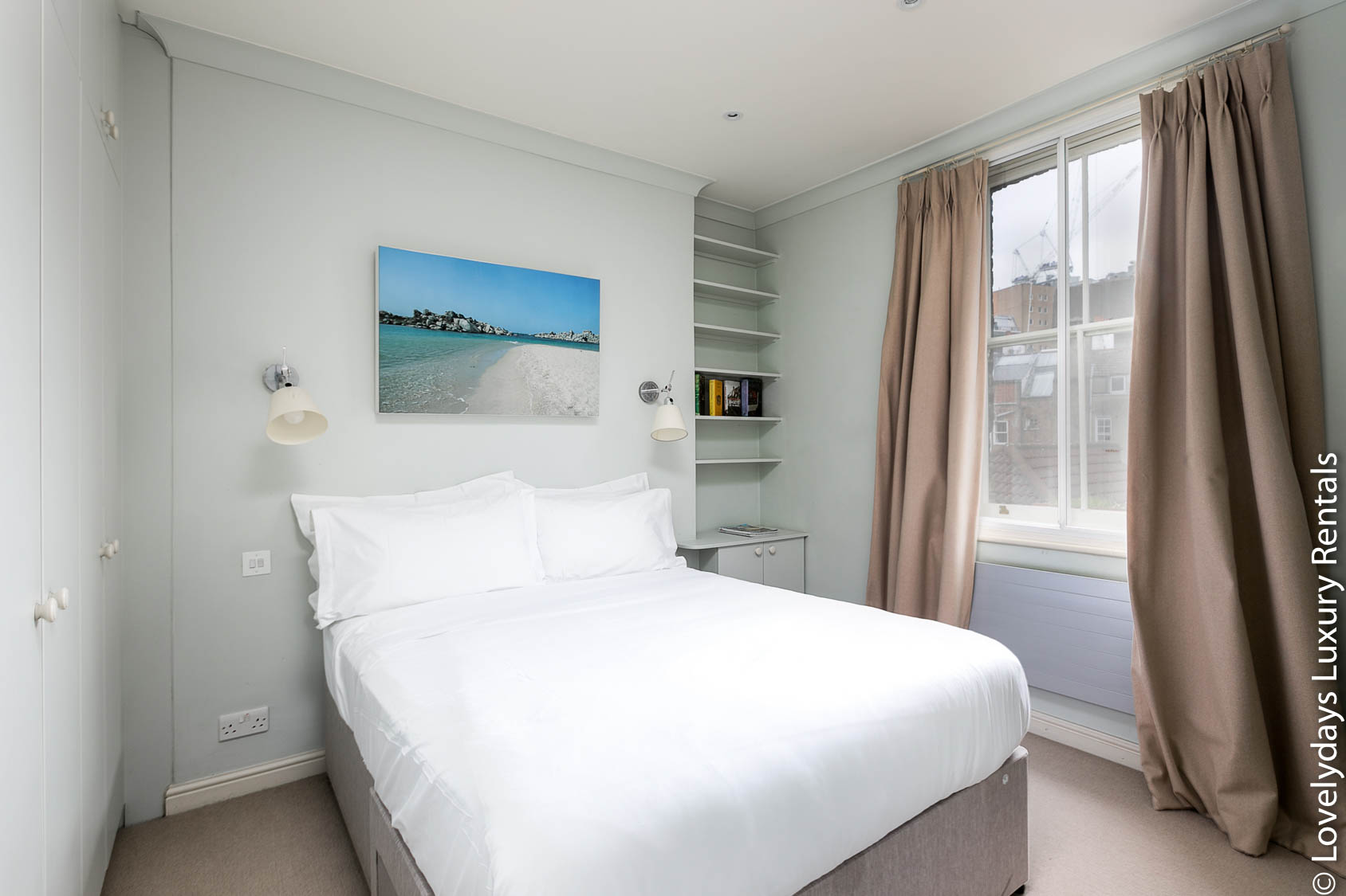 Lovelydays luxury service apartment rental - London - Covent Garden - Neal Street - Lovelysuite - 2 bedrooms - 1 bathrooms - Double bed - 588d3b38eb18 - Lovelydays