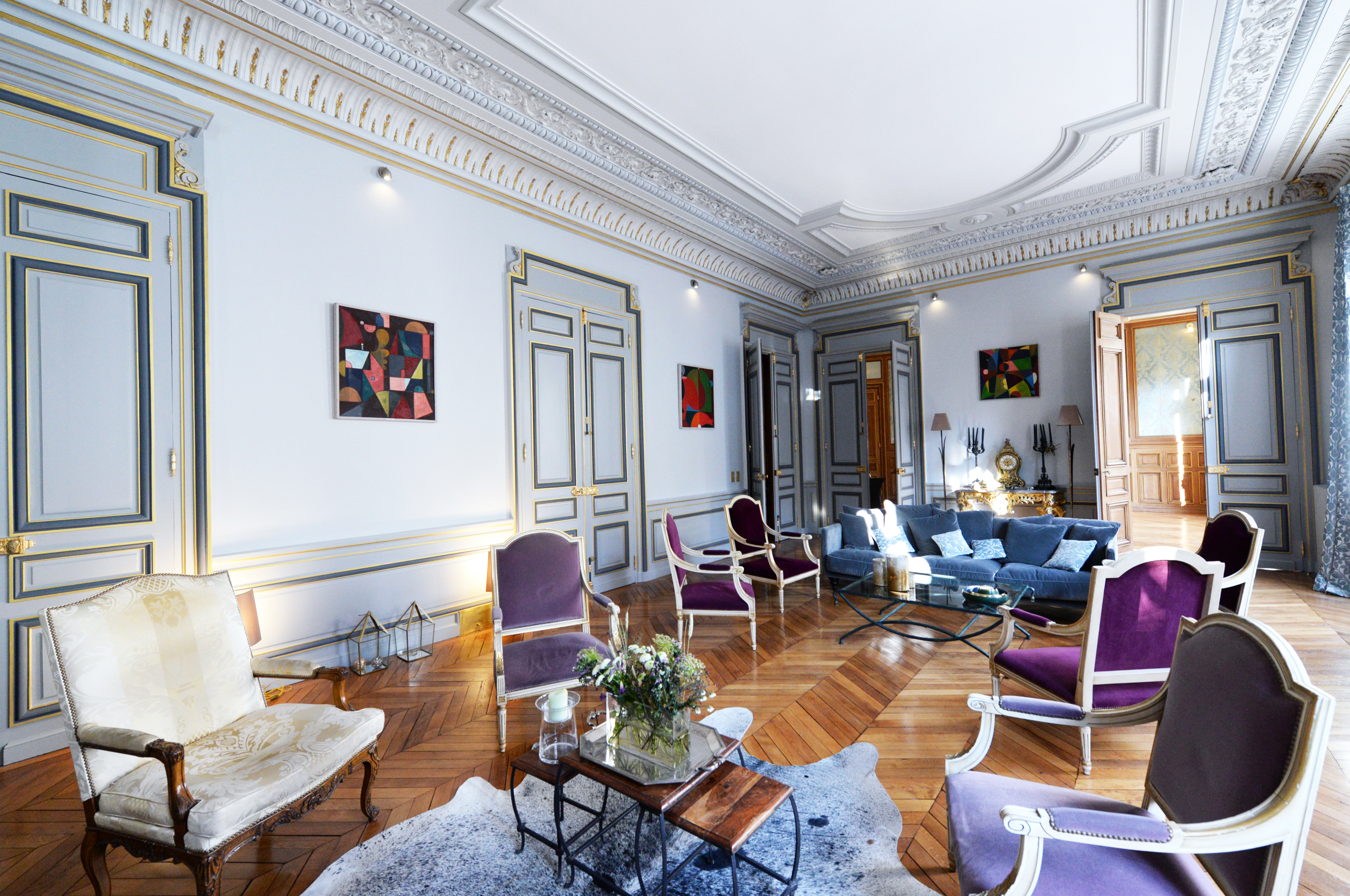 Lovelydays luxury service apartment rental - Île-de-France - Paris - Avenue Wagram - Partner - 4 bedrooms - 3 bathrooms - Luxury living room - d99240e4937e - Lovelydays