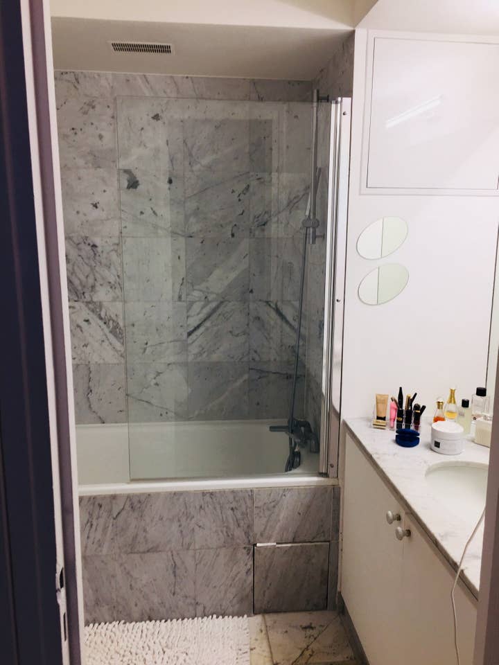 Lovelydays luxury service apartment rental - Île-de-France - Paris - Rue de Babylone - Owner - 1 bedrooms - 1 bathrooms - Beautiful bathtub - 7ff0226dccfb - Lovelydays