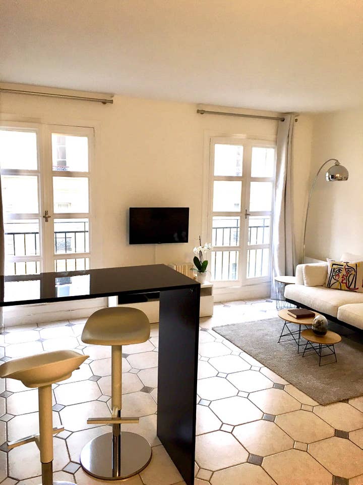 Lovelydays luxury service apartment rental - Île-de-France - Paris - Rue de Babylone - Owner - 1 bedrooms - 1 bathrooms - Luxury living room - dd9d83649263 - Lovelydays