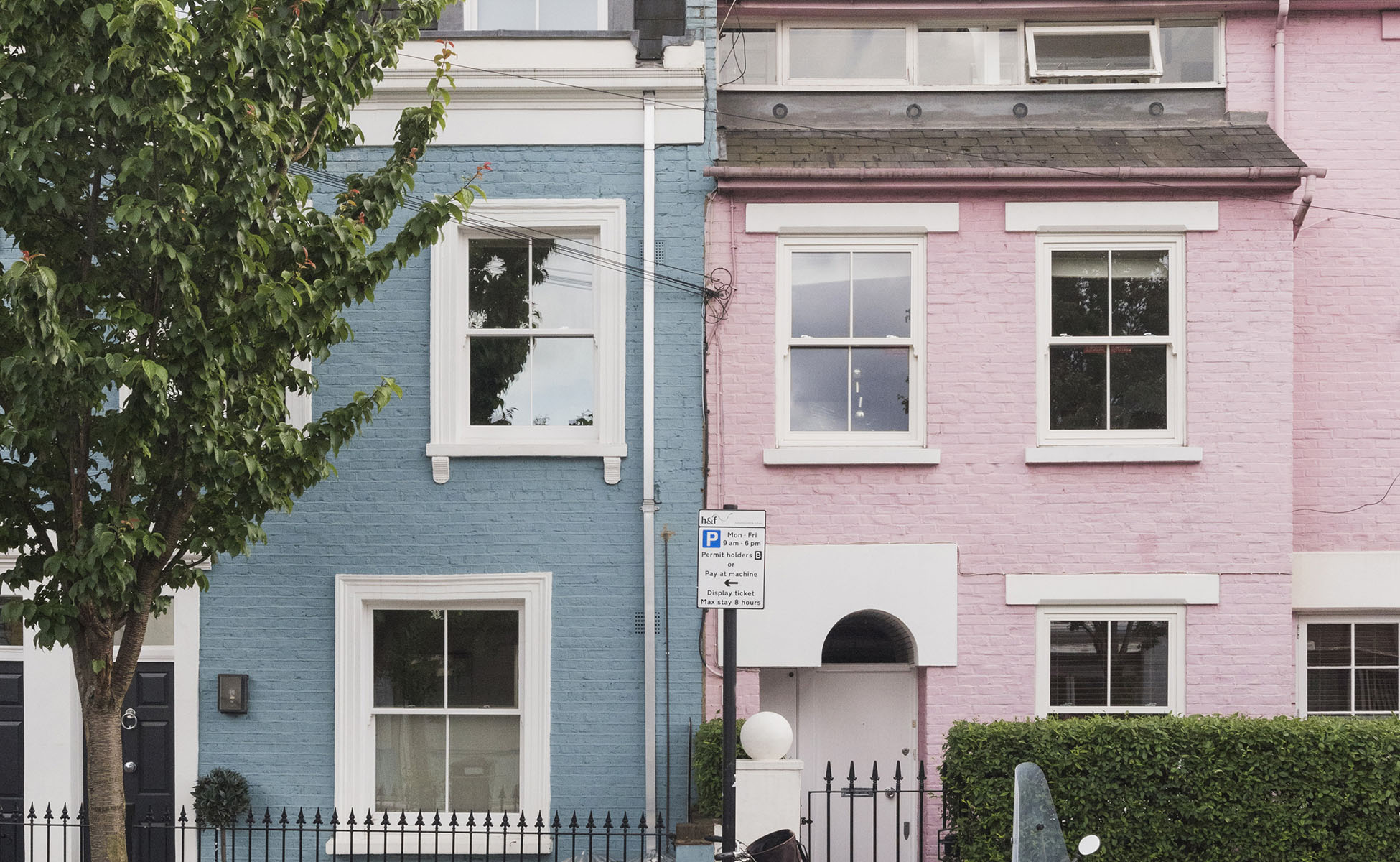 <p>Lovelydays Luxury Rentals introduce you pictures of a charming house in the heart of Fulham</p>