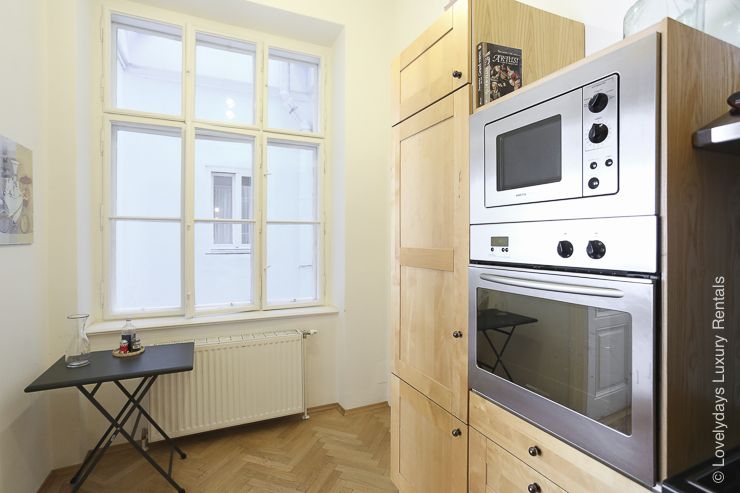 Lovelydays Luxury Rentals introduce you pictures of a charming apartment in Vienna.