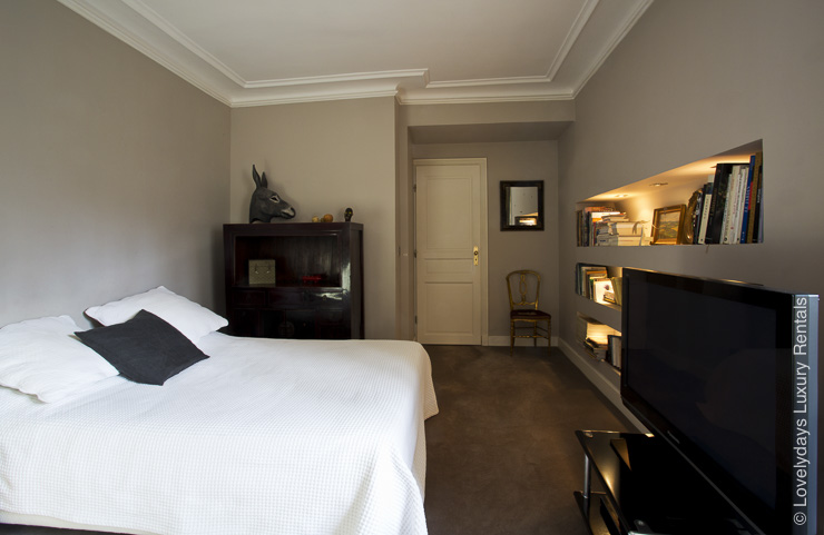 Lovelydays Luxury Rentals introduce this beautiful apartment in Paris - 7eme - Invalides.
