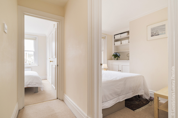 Lovelydays Luxury Rentals introduce you pictures of a charming house in Notting Hill, London.