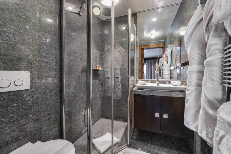 Lovelydays luxury service apartment rental - Megève - Chalet Senses - Partner - 6 bedrooms - 6 bathrooms - Lovely shower - 51f502bdfb4f - Lovelydays