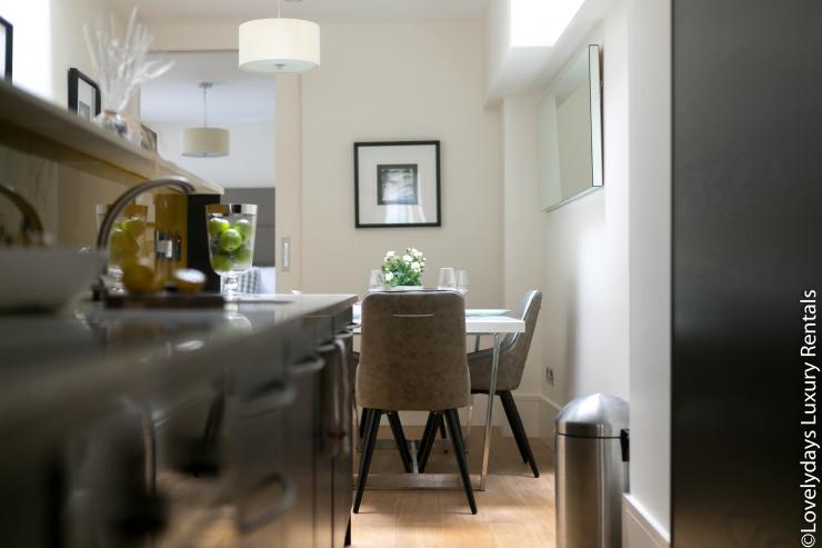 Lovelydays luxury service apartment rental - London - Soho - D'Arblay Street - Lovelysuite - 1 bedrooms - 1 bathrooms - Open kitchen - london serviced apartment - c908ccda4d4c - Lovelydays