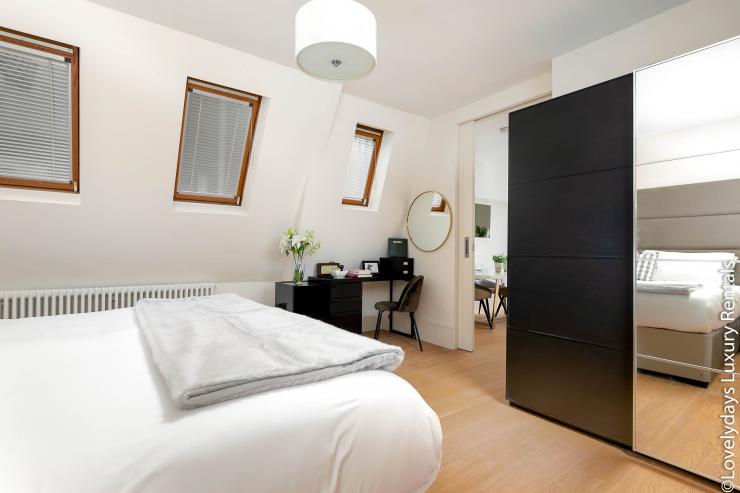 Lovelydays luxury service apartment rental - London - Soho - D'Arblay Street - Lovelysuite - 1 bedrooms - 1 bathrooms - Queen bed - london serviced apartment - 1664b4f3880c - Lovelydays
