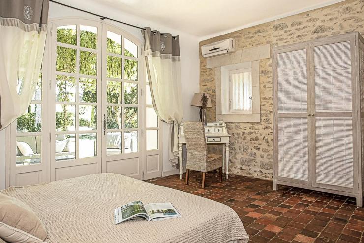 Lovelydays luxury service apartment rental - St Rémy de Provence and surroundings - Mas Ameu - Partner - 6 bedrooms - 6 bathrooms - Queen bed - 109c27caff34 - Lovelydays