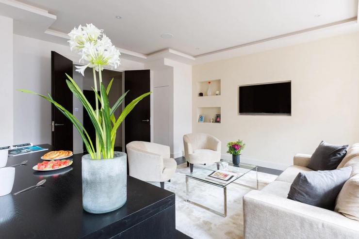 Lovelydays luxury service apartment rental - London - Knightsbridge - Herbert Street - Partner - 1 bedrooms - 1 bathrooms - Luxury living room - 0c3bf2dbcfcf - Lovelydays