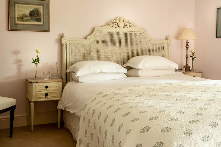 <p>Lovelydays Luxury Rentals introduce you pictures of a charming house in the heart of United Kingdom</p>