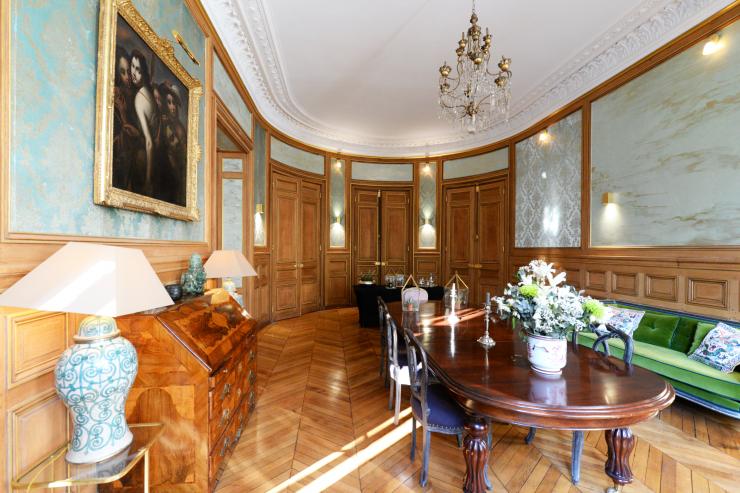 Lovelydays luxury service apartment rental - Île-de-France - Paris - Avenue Wagram - Partner - 4 bedrooms - 3 bathrooms - Dining living room - 579db3fa1c78 - Lovelydays