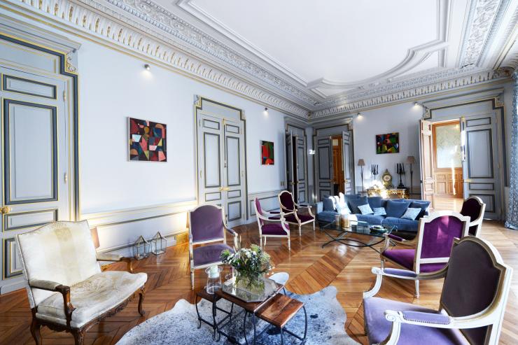 Lovelydays luxury service apartment rental - Île-de-France - Paris - Avenue Wagram - Partner - 4 bedrooms - 3 bathrooms - Luxury living room - d99240e4937e - Lovelydays