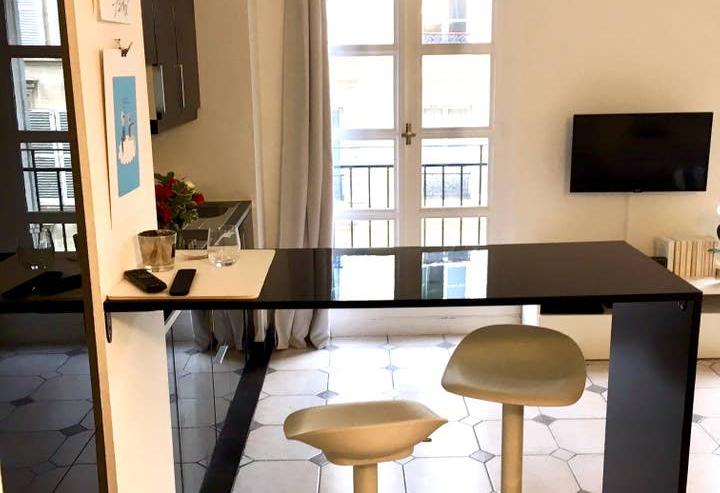 Lovelydays luxury service apartment rental - Île-de-France - Paris - Rue de Babylone - Owner - 1 bedrooms - 1 bathrooms - Luxury living room - 8cc94861fa3c - Lovelydays