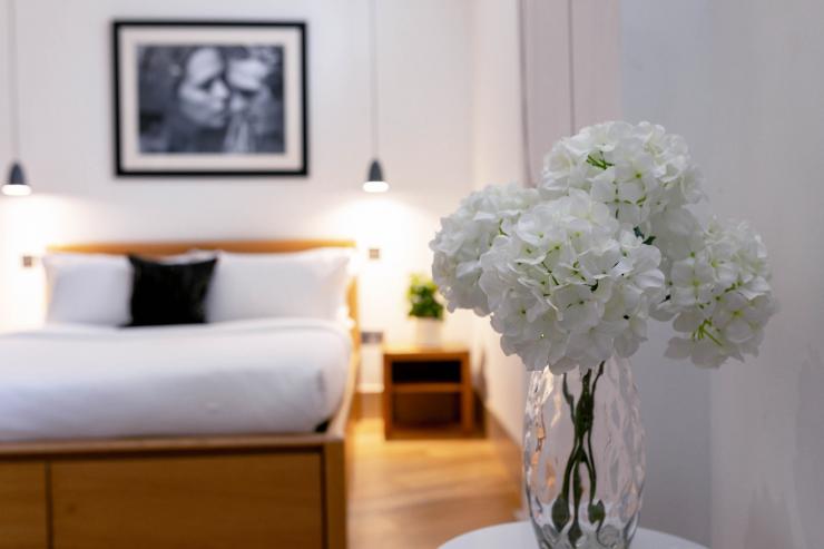 Lovelydays luxury service apartment rental - London - Fitzrovia - Wells Mews B - Lovelysuite - 2 bedrooms - 2 bathrooms - Double bed - luxury apartments london - 750013133342 - Lovelydays